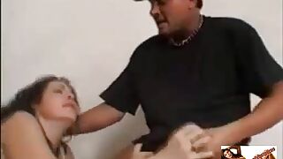 Трахают в очко онлайн